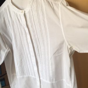 white cotton Uniqlo blouse. M